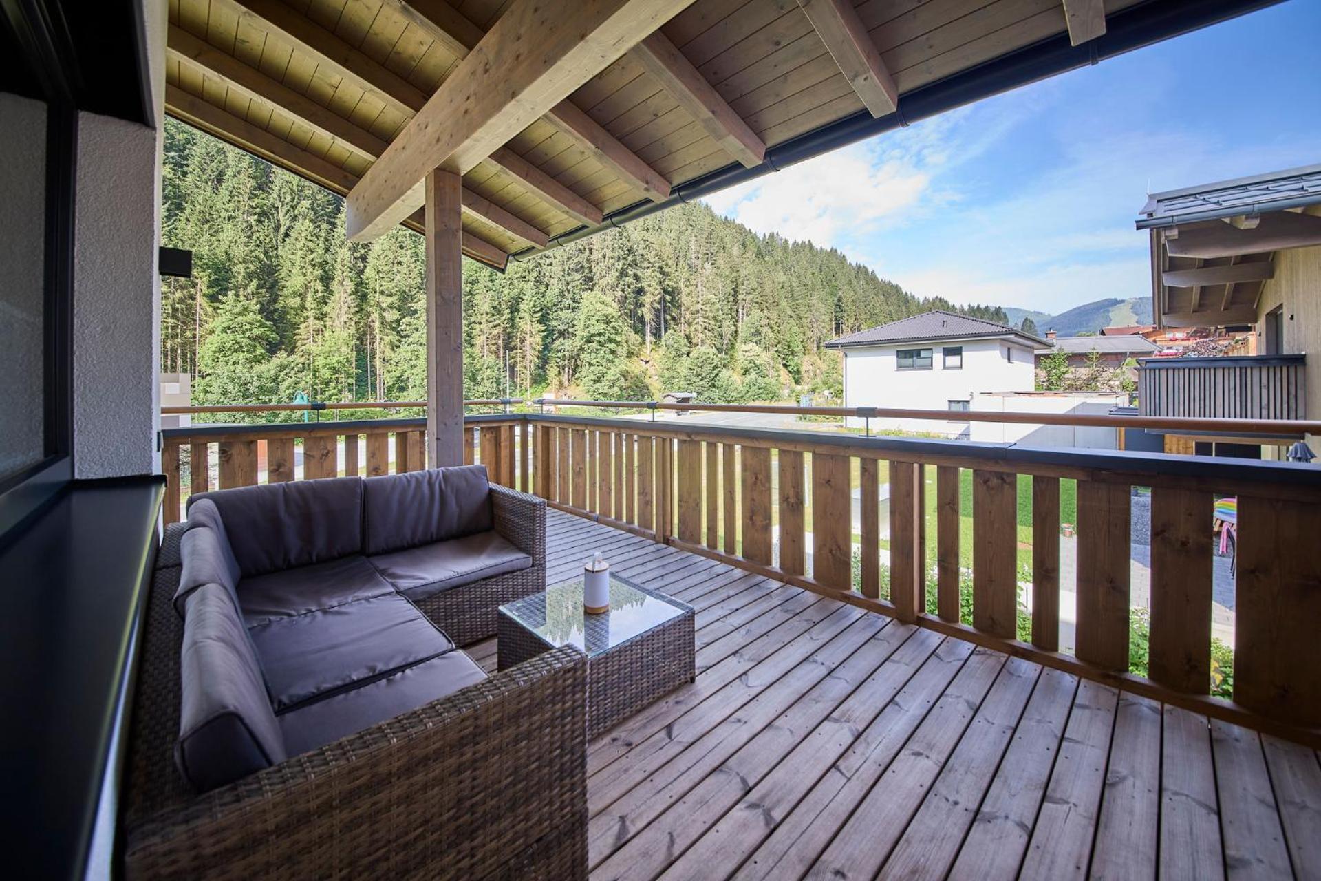 Haus Joan - Apartments Saalbach-Hinterglemm Eksteriør billede