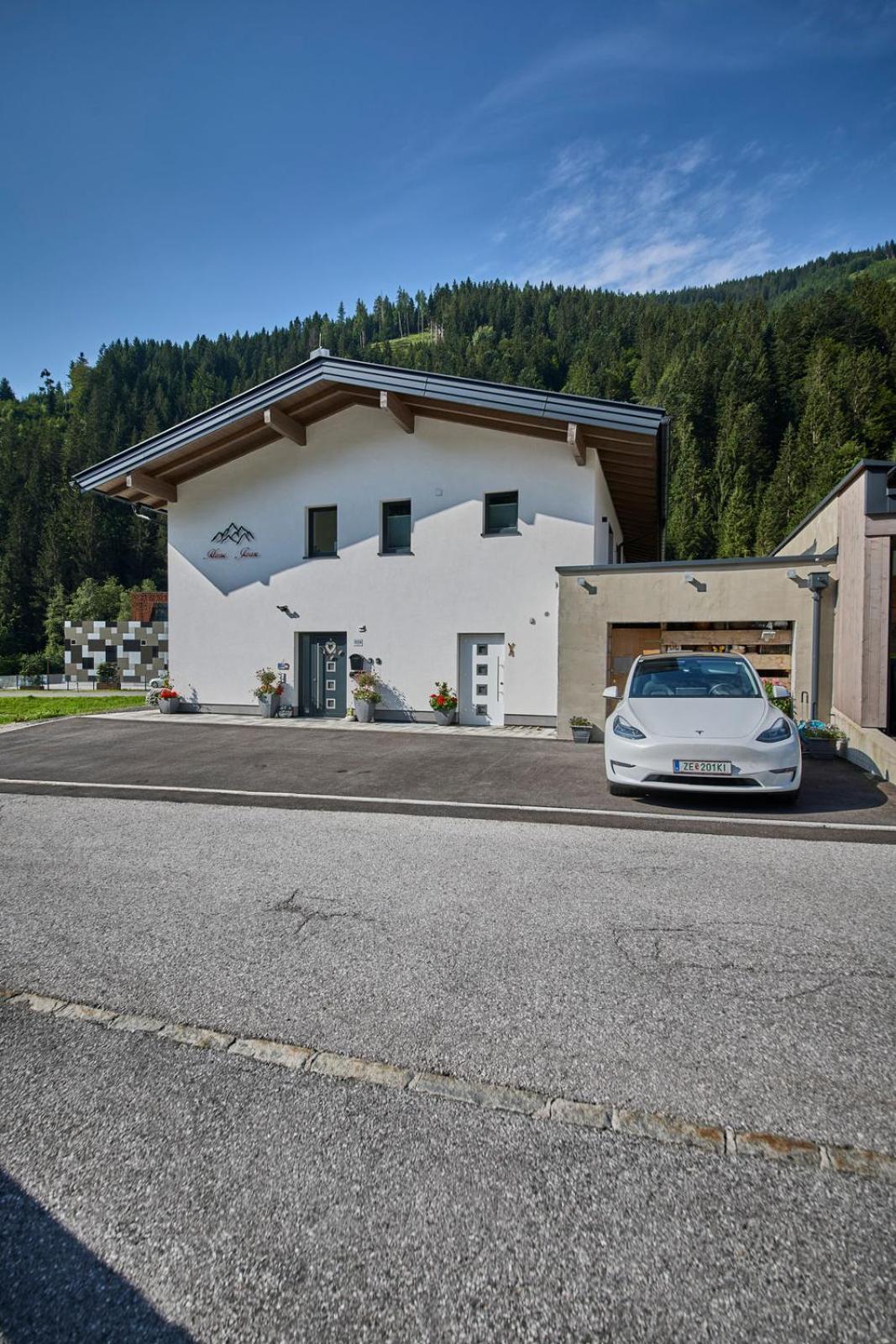 Haus Joan - Apartments Saalbach-Hinterglemm Eksteriør billede