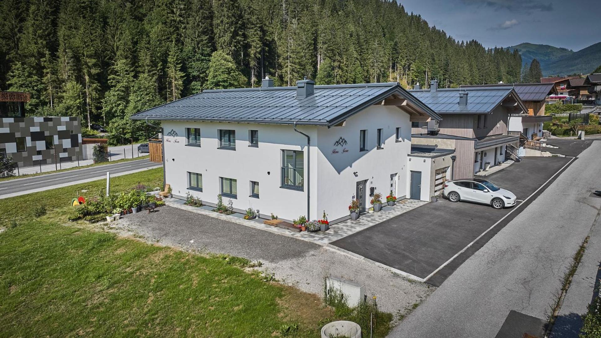 Haus Joan - Apartments Saalbach-Hinterglemm Eksteriør billede