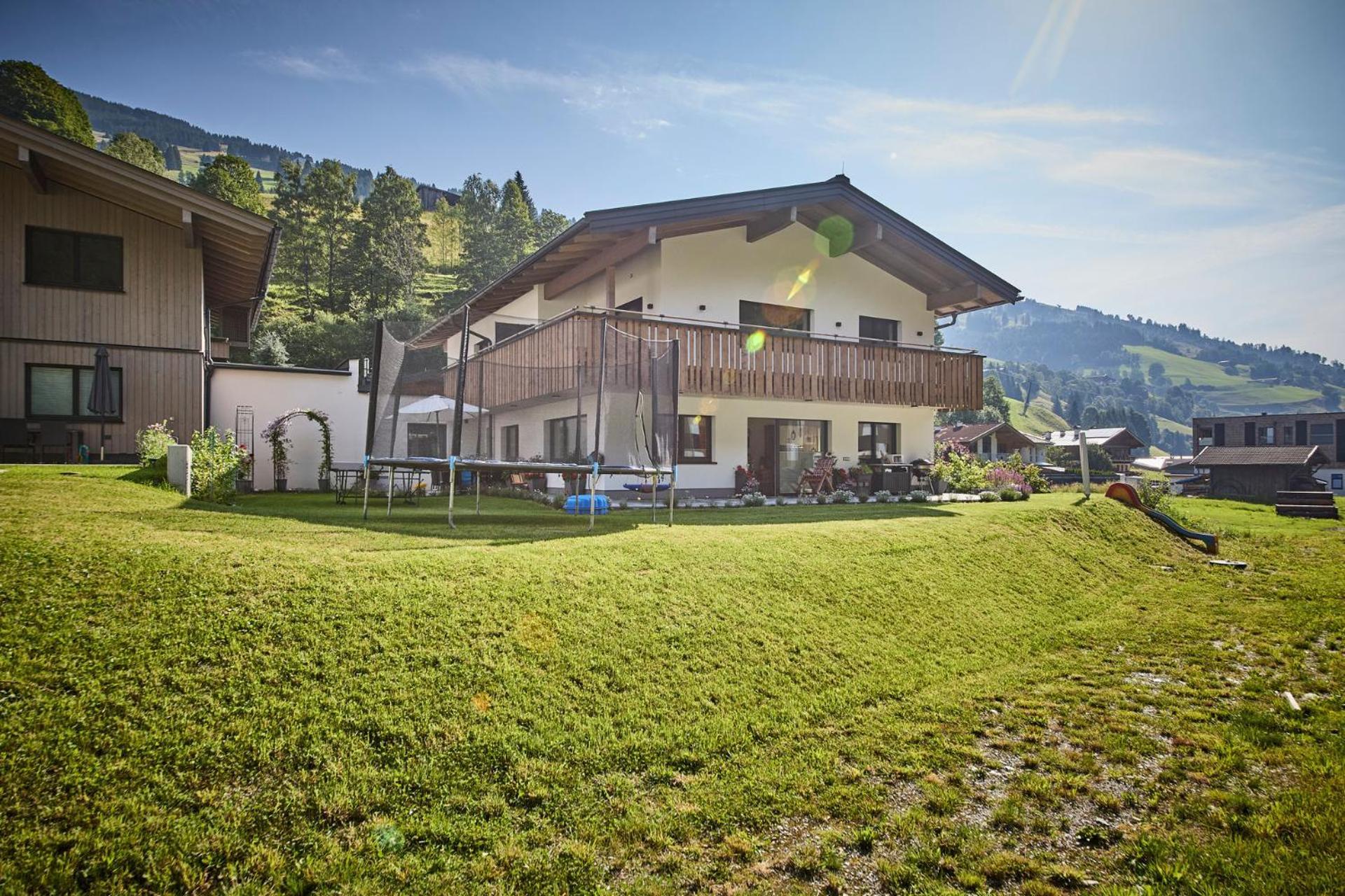 Haus Joan - Apartments Saalbach-Hinterglemm Eksteriør billede